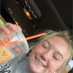 Meet your Posher, Raigan